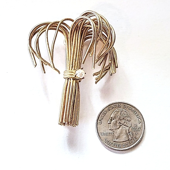 VINTAGE WIRE BROOCH with GENUINE PEARL - WHEAT SHEAF? - Picture 2 of 7